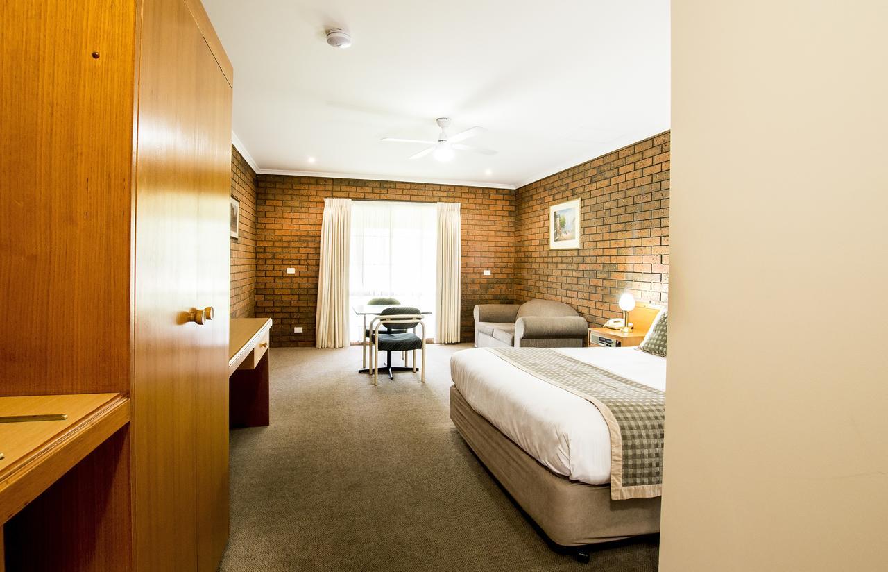 Sportslander Motor Inn Моама Екстер'єр фото
