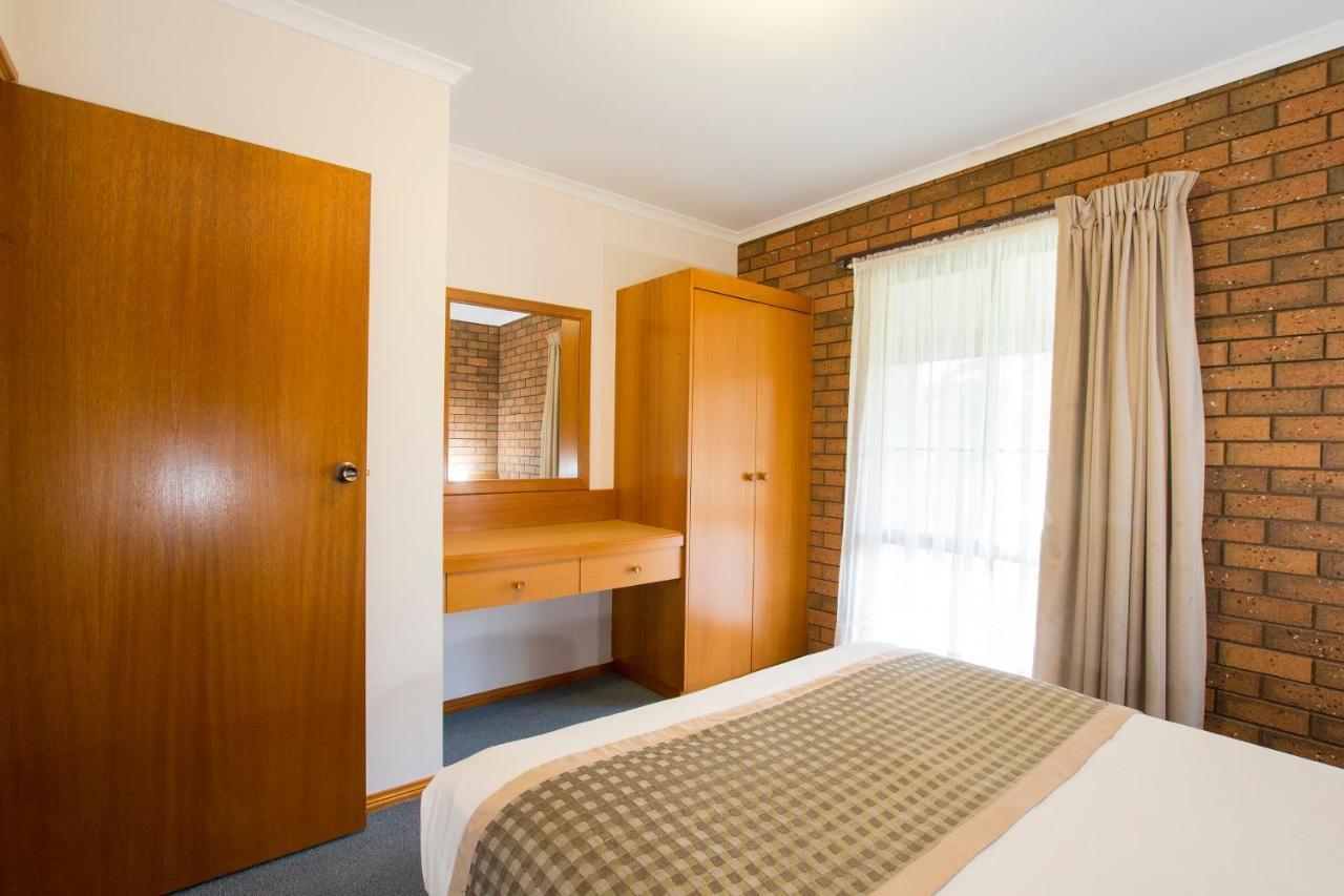 Sportslander Motor Inn Моама Екстер'єр фото