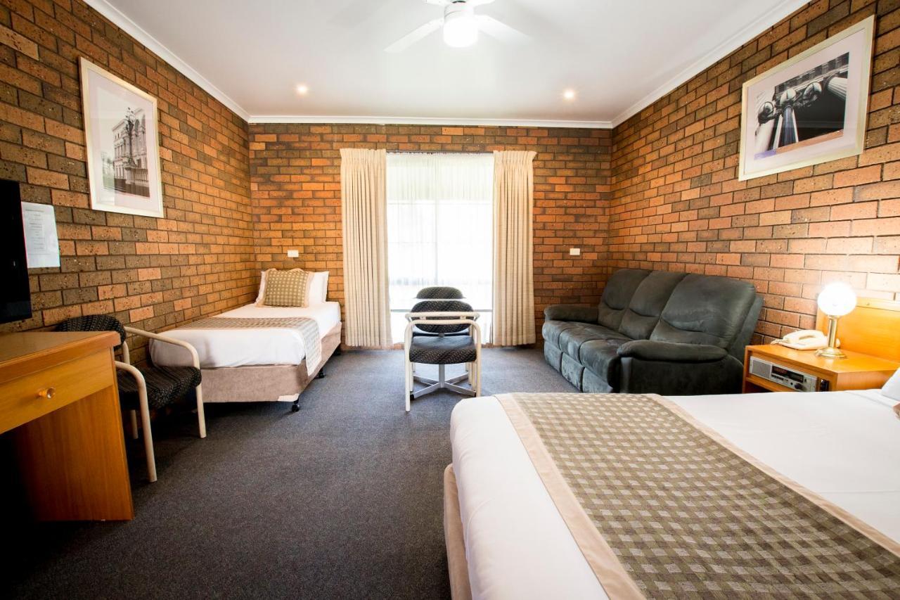 Sportslander Motor Inn Моама Екстер'єр фото