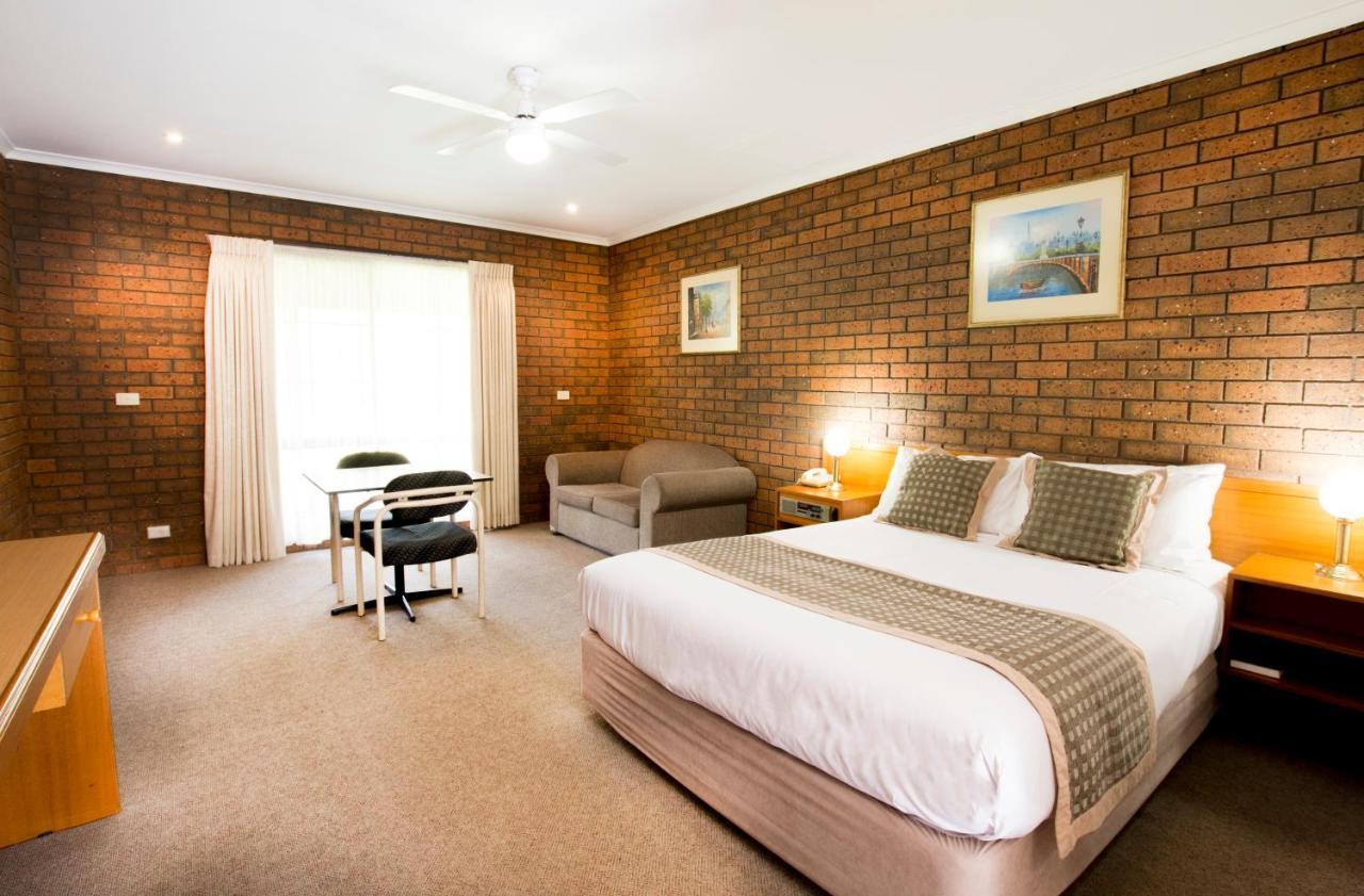 Sportslander Motor Inn Моама Екстер'єр фото